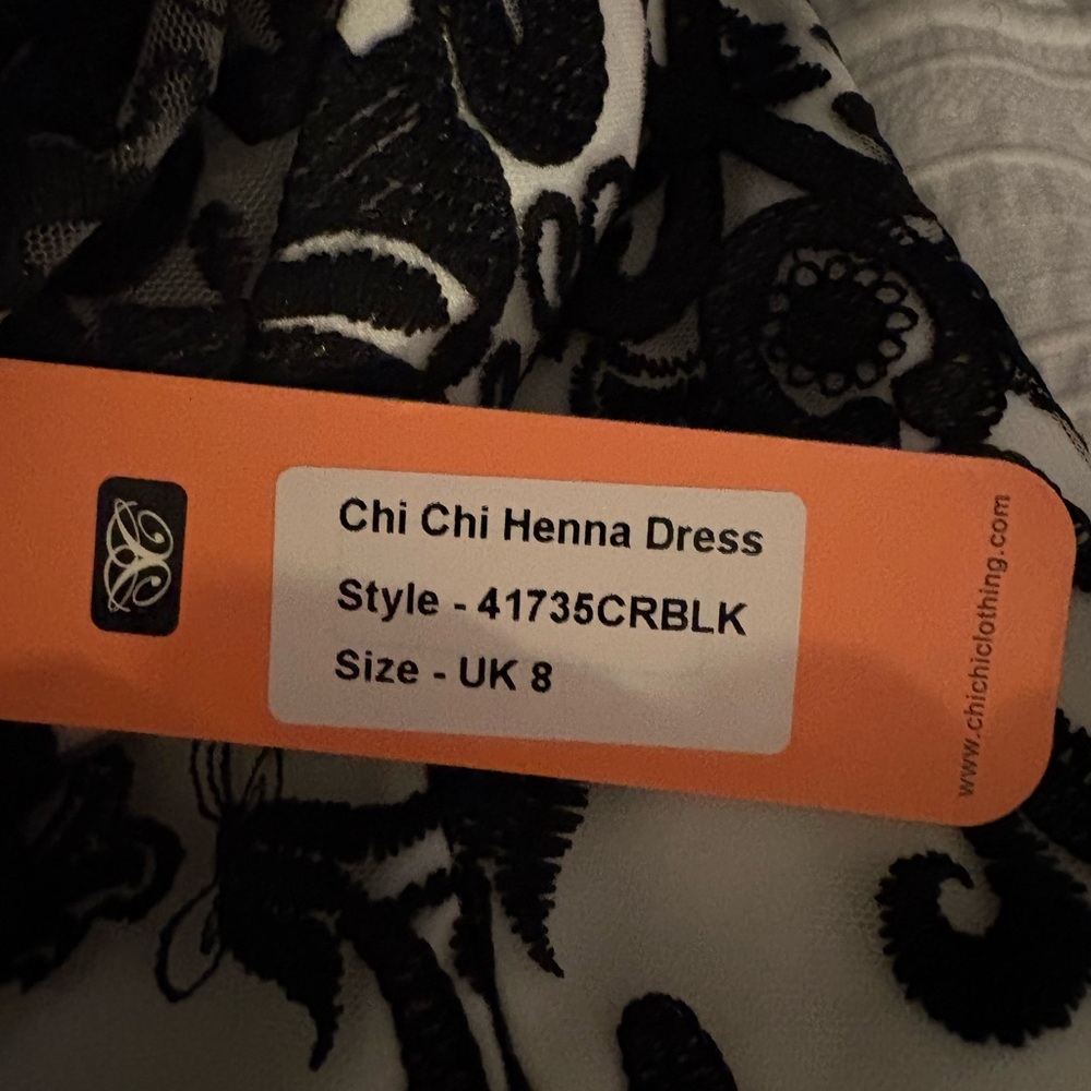 Chi Chi London Black Lace Chemise - Picture 3 of 4